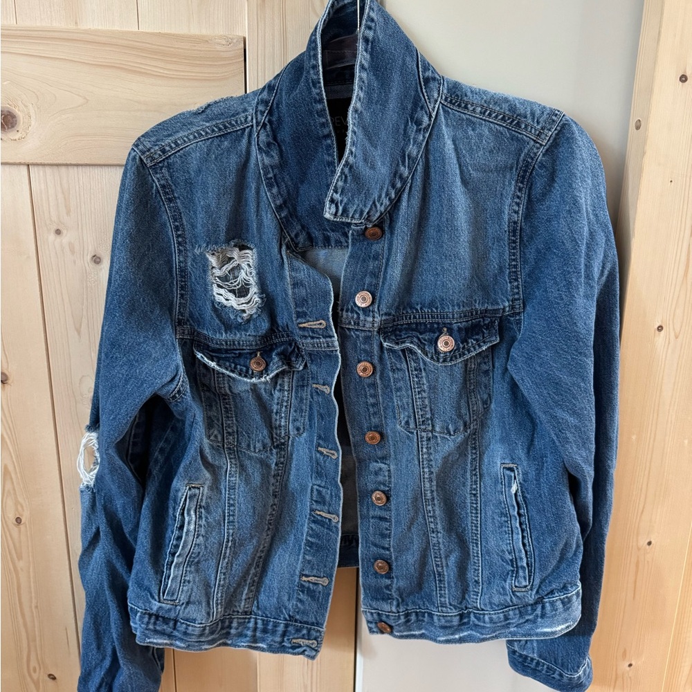 Forever 21 Plus Size Distressed Denim Jacket